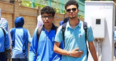 *   *أسرار التقديم للصف الأول الثانوي بالجيزة: دليلك الشامل لتجنب الأخطاء والمفاجآت الصادمة!*
*   *لا تضيع فرصة ابنك! خطوات حصرية و”تحذيرات خفية” لتقديم الصف الأول الثانوي بالجيزة لم يخبرك بها أحد!*